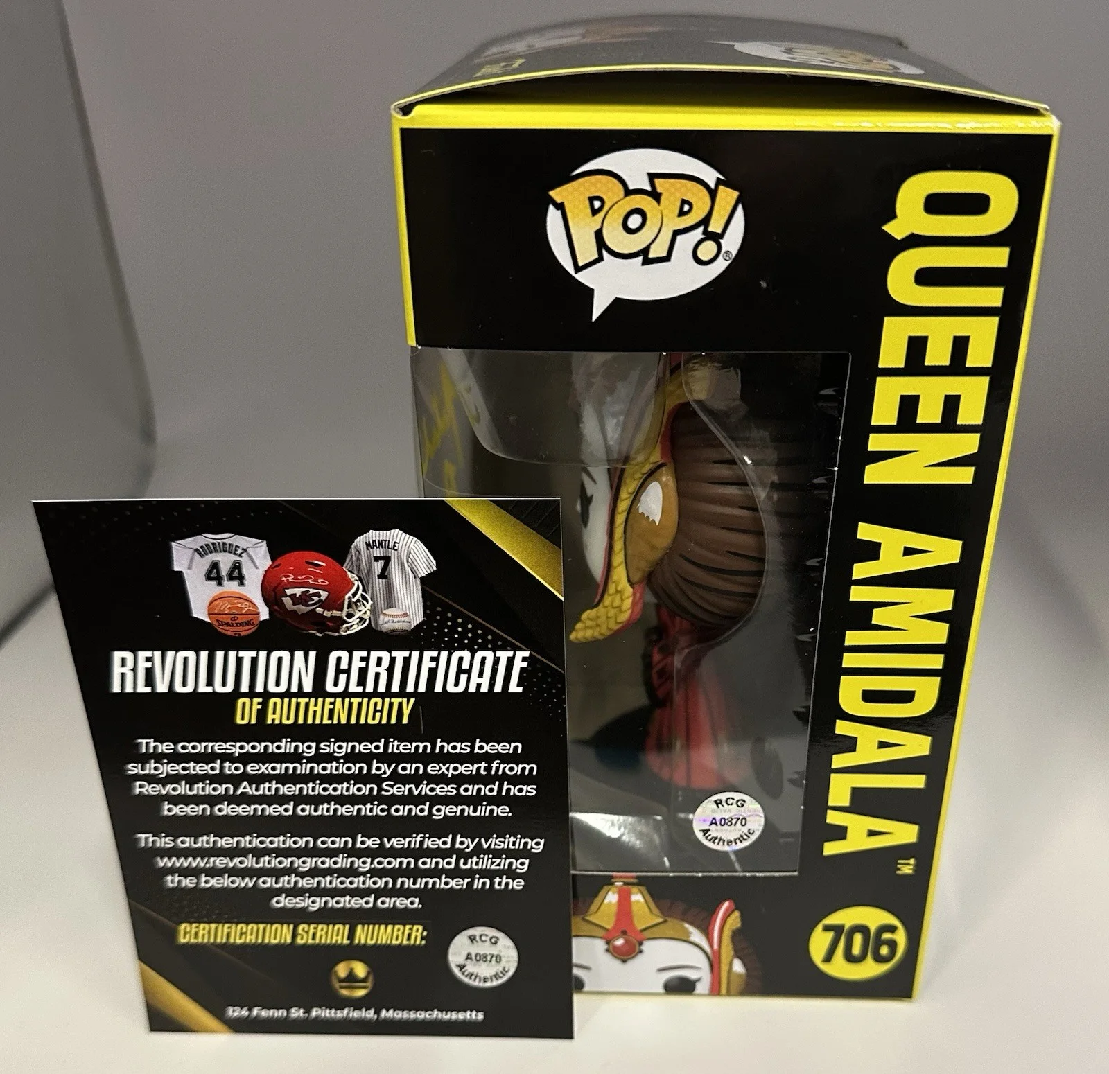 Natalie Portman — Natalie Portman Signed Star Wars “Queen Amidala” Funko Pop # 706 - Revolution, изображение 2