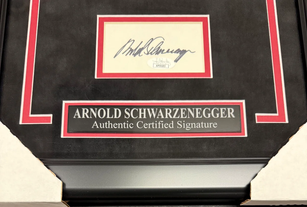 Arnold Schwarzenegger The Terminator Autographed Cut Framed 8x10 Photo JSA COA, image 2