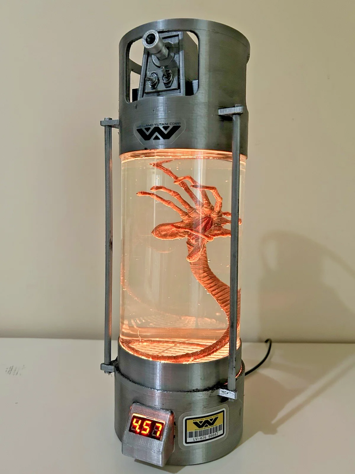 Alien Facehugger Stasis Tube Lamp LED Remote Control 16 Colour, image 4