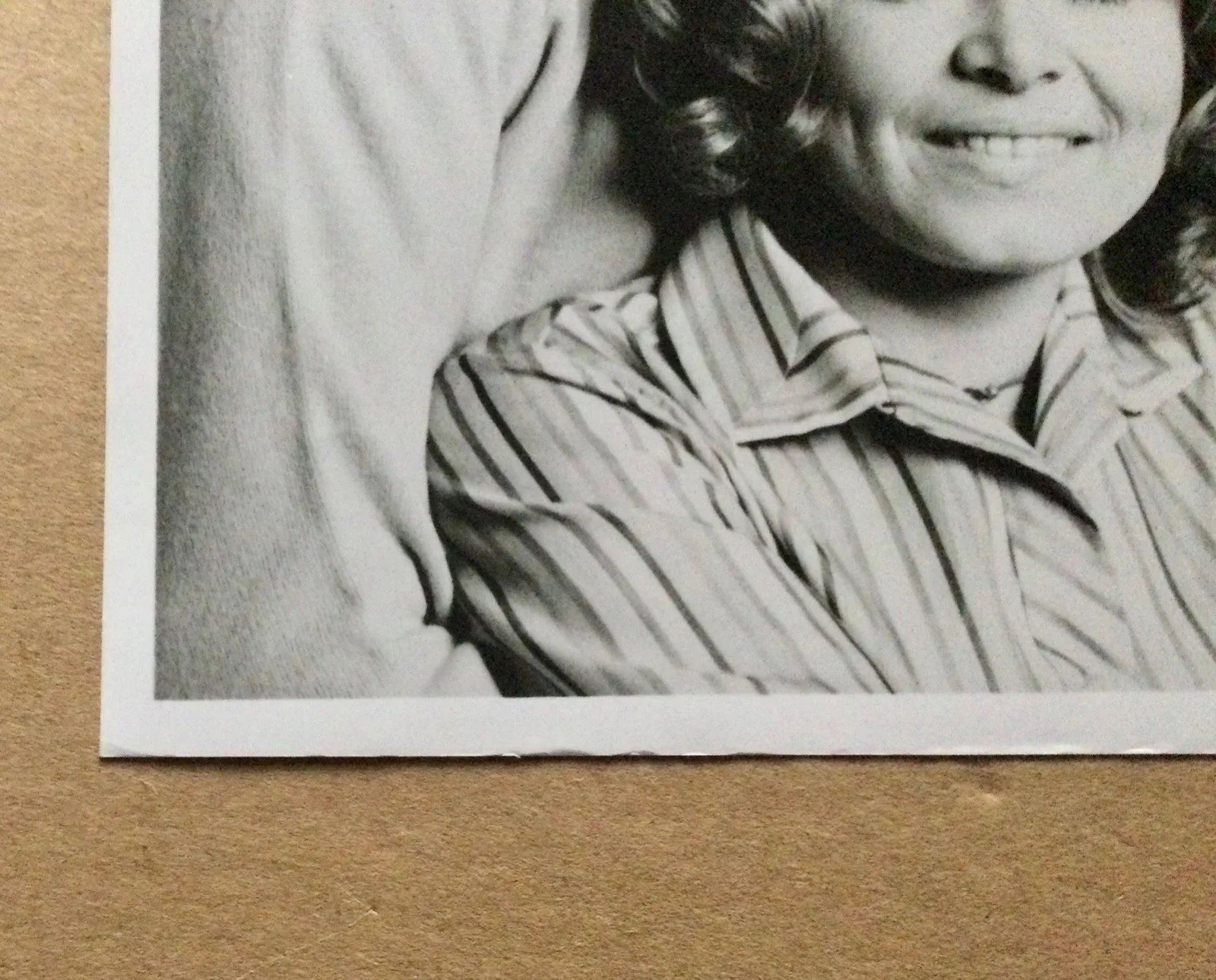 All in the Family photo signed autographed by Rob Reiner and Sally Struthers, image 5