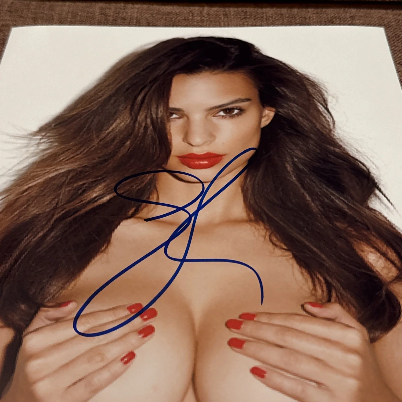 Emily Ratajkowski ~ Signed Autographed 8x10 Sexy Photo w/COA Matching Holograms, изображение 4