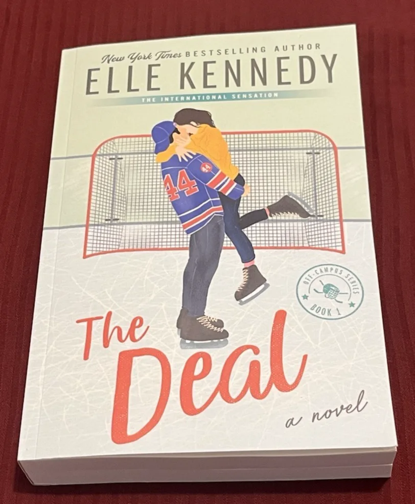 TV CAST — OFF CAMPUS CAST SIGNED X6 THE DEAL SC BOOK AUTOGRAPH COA KALYN CIPRIANO + PROOF, image 3