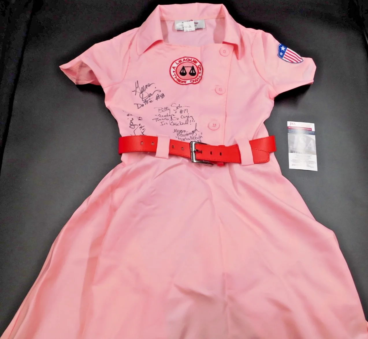 rosie o'donnell — League of Their Own Signed Uniform Geena Davis Lori Petty Schram Cavanagh JSA