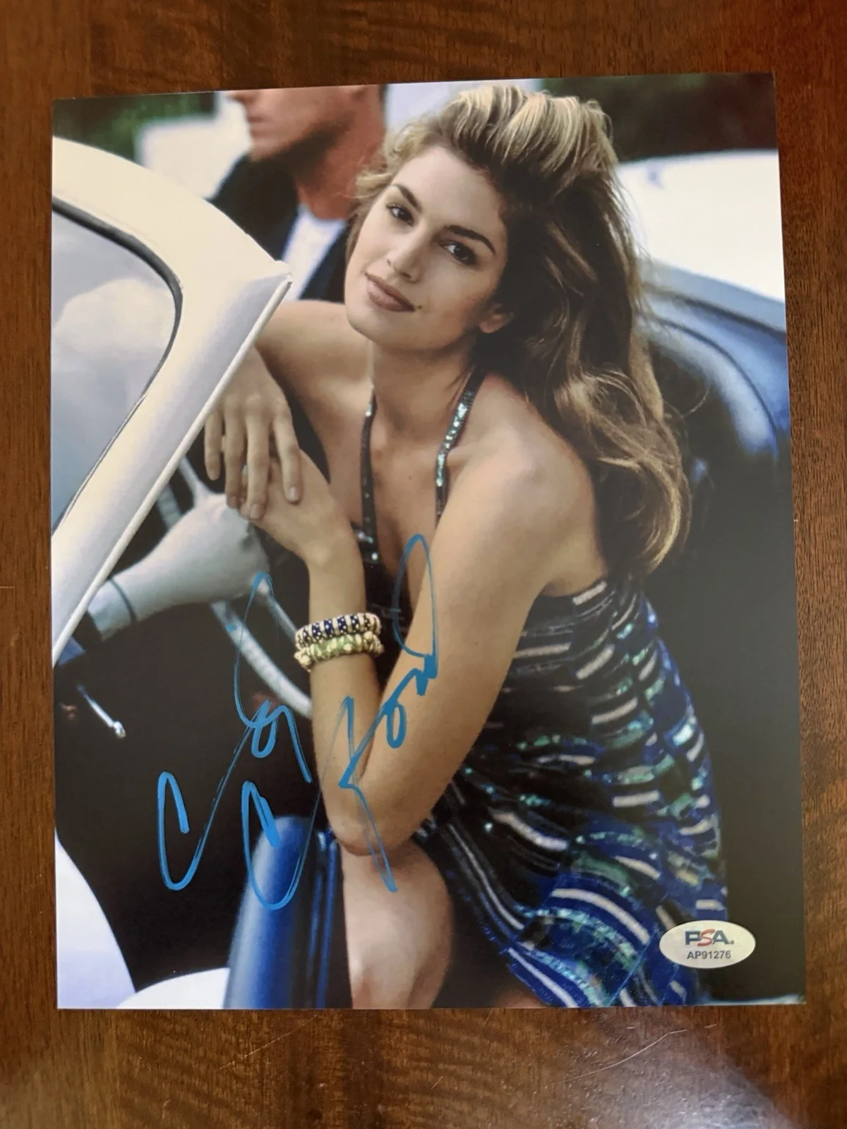 Cindy Crawford — Cindy Crawford Sexy Hand Signed In Person 8x10 Autograph Rare PSA/DNA COA, image 2