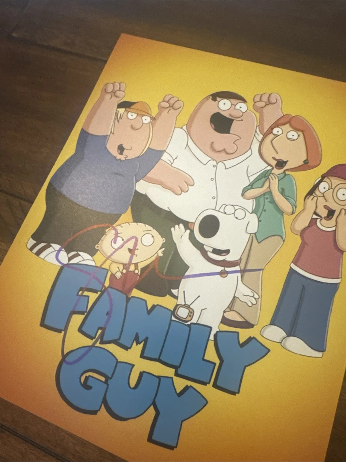 Seth MacFarlane — Seth MacFarlane Signed Family Guy 8x10 Iconic Photo Autographed w/COA & Hologram, image 3