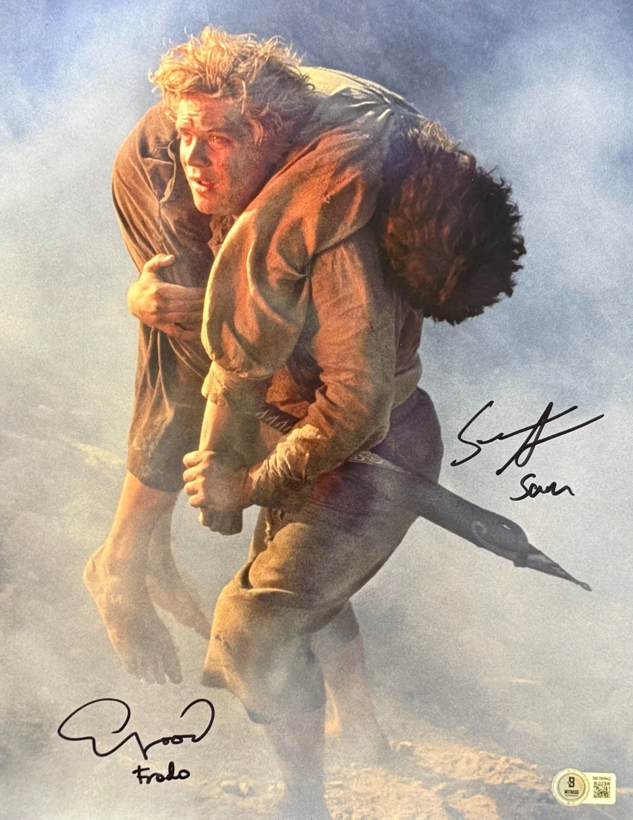 Elijah Wood — Elijah Wood Sean Astin Signed 11x14 Metallic Photo Lord of the Rings Beckett
