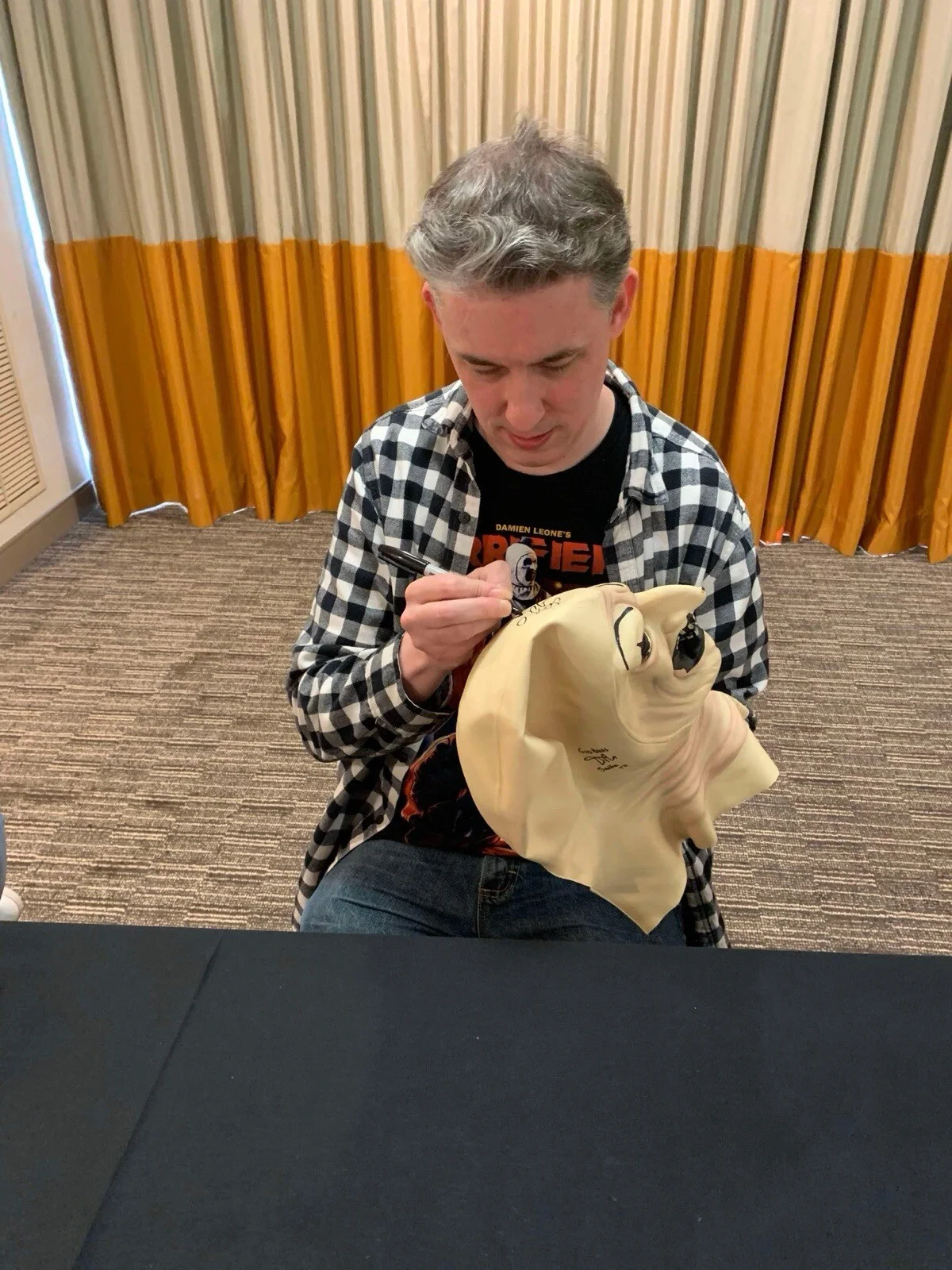 David Howard Thornton, Samantha Scaffidi, Daniel Roebuck — David Howard Thornton & Scaffidi & Roebuck Signed Mask Terrifier 3 BAS, image 3