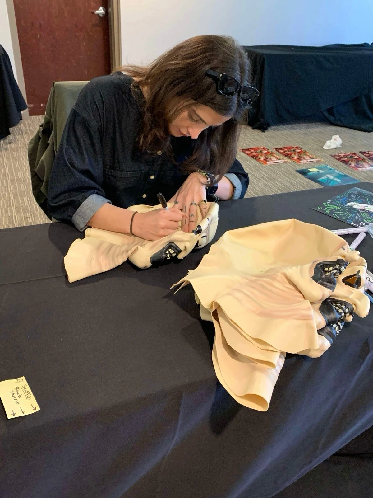 David Howard Thornton, Samantha Scaffidi, Daniel Roebuck — David Howard Thornton & Scaffidi & Roebuck Signed Mask Terrifier 3 BAS, image 4