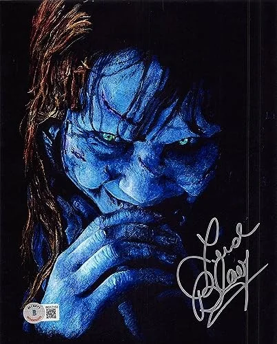 Linda Blair — Linda Blair The Exorcist Authentic Signed 8x10 Vertical Blue Face Photo BAS, image 2