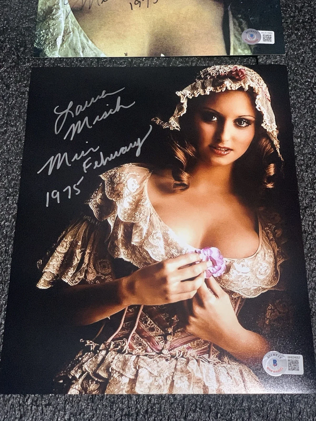 LAURA MISCH SIGNED 8X10 PHOTOS PLAYBOY LOT MISS 1975 CHEERLEADER BAS JSA PSA, image 4