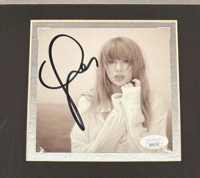 Taylor Swift Signed Authentic Autographed CD Insert Framed w/ 8x10 Photo JSA COA, image 3