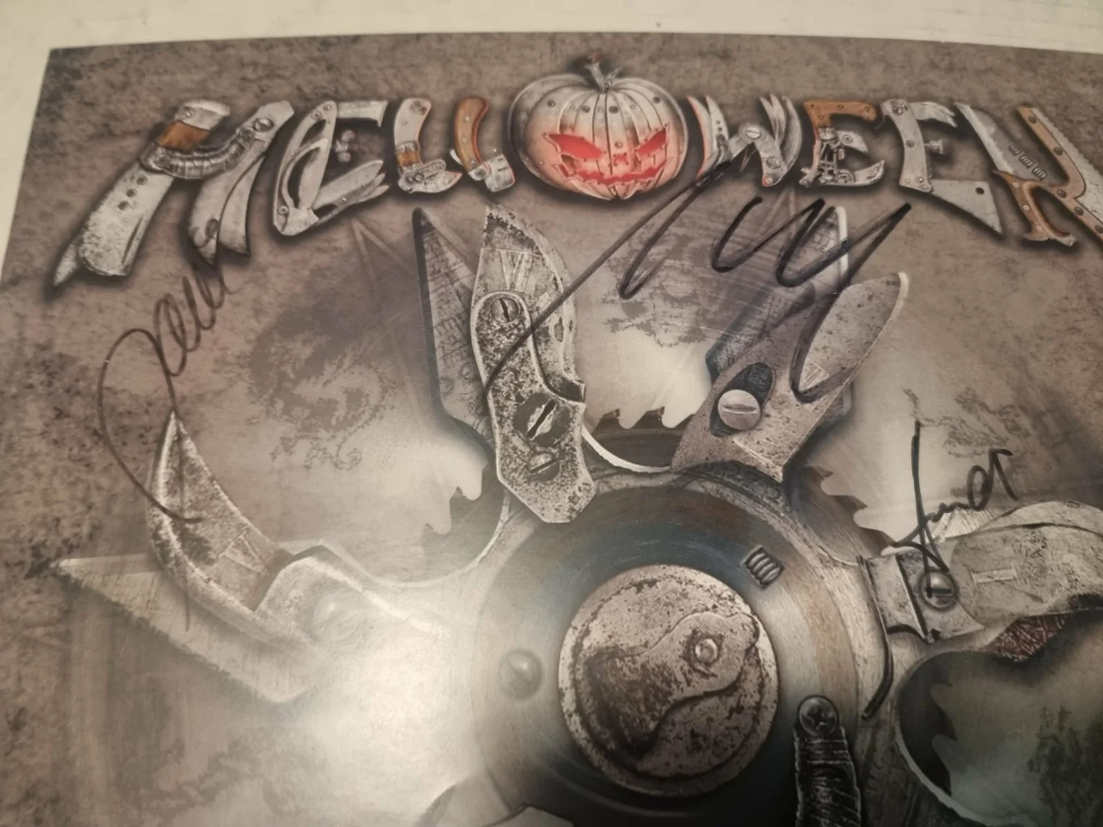 HELLOWEEN FULLY SIGNED '7 SINNERS' PROMO ALBUM ARTWORK, image 3