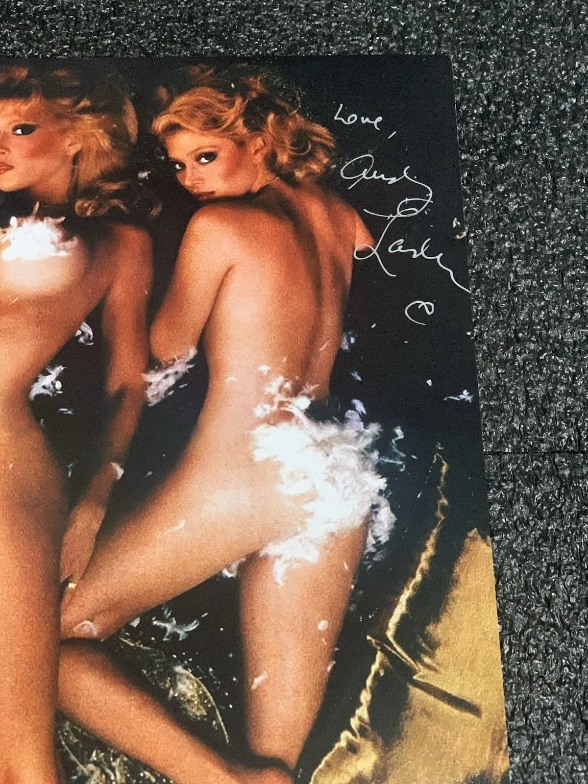 AUDREY LANDERS SIGNED 8X10 SEXY HOT SISTERS PLAYBOY BECKETT BAS PSA JSA ACOA GAI, изображение 2