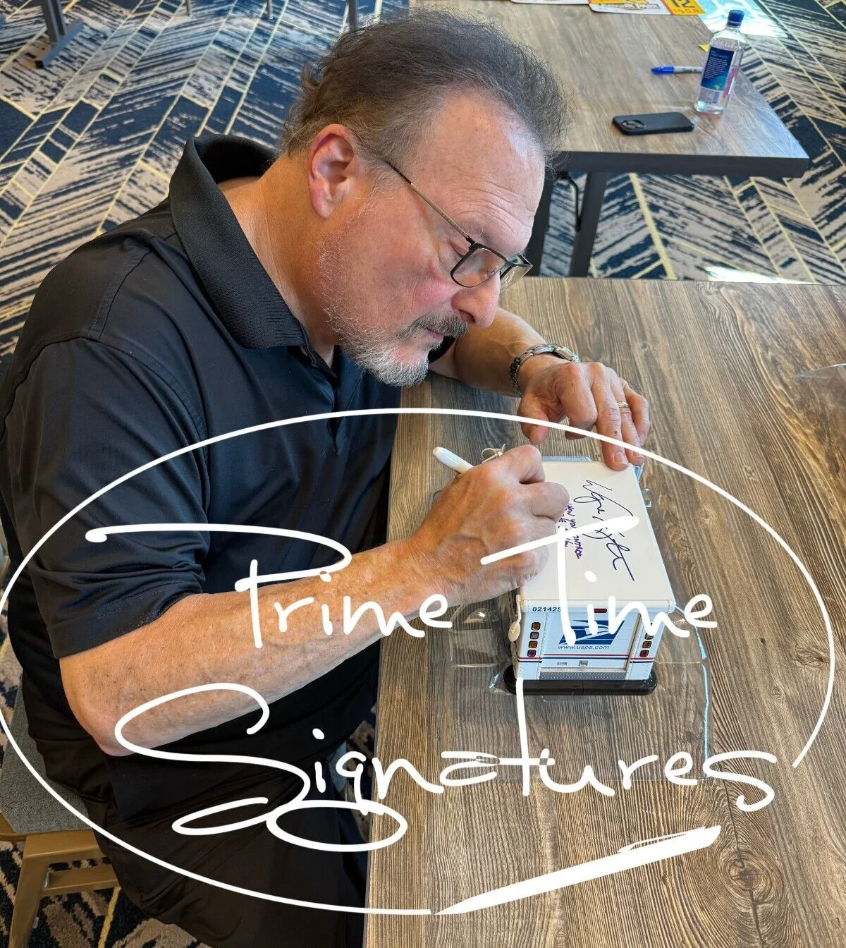 Wayne Knight — Wayne Knight Signed USPS Post Office Diecast 1:18 Inscription Autograph Beckett, image 2