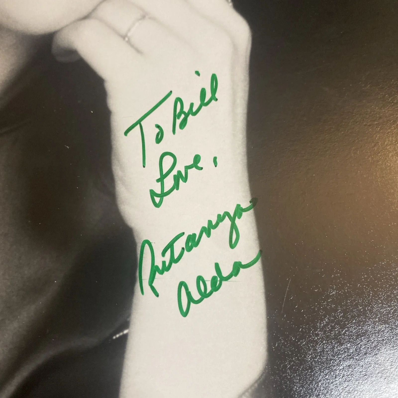Rutanya Alda: Hand Signed Celebrity Photograph 8 x 10 Inches / KSK, изображение 2