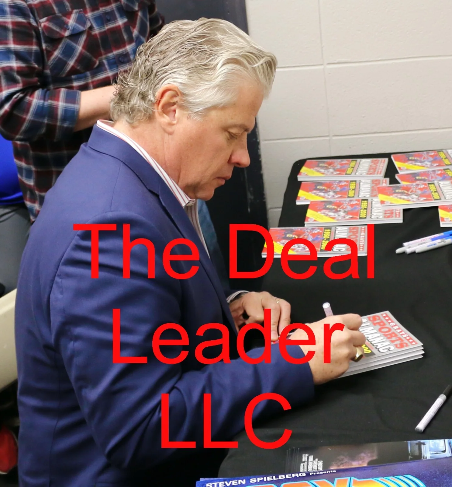 Tom Wilson — 🏫🔥 Tom Wilson Back To The Future 2 Signed Grays Sports Almanac Biff JSA PSA, image 4