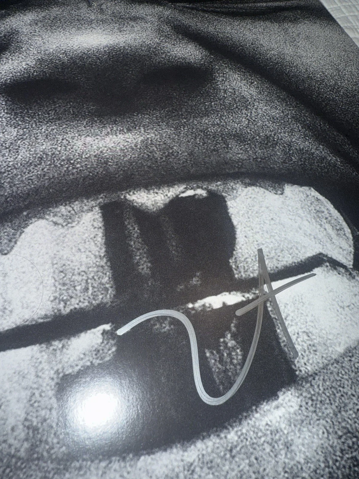 Ye Bully Vinyl / RARE / SIGNED AUTOGRAPHED Limited Edition, image 3