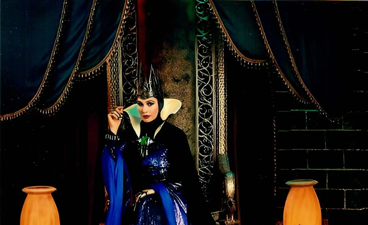 Gal Gadot — Gal Gadot Snow White Actress Producer Model Signed 8x10 Photo COA TTM..., изображение 3