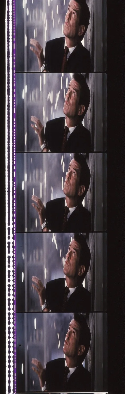 The World is not Enough James Bond 35mm Film Cell strip very Rare var_b, image 4