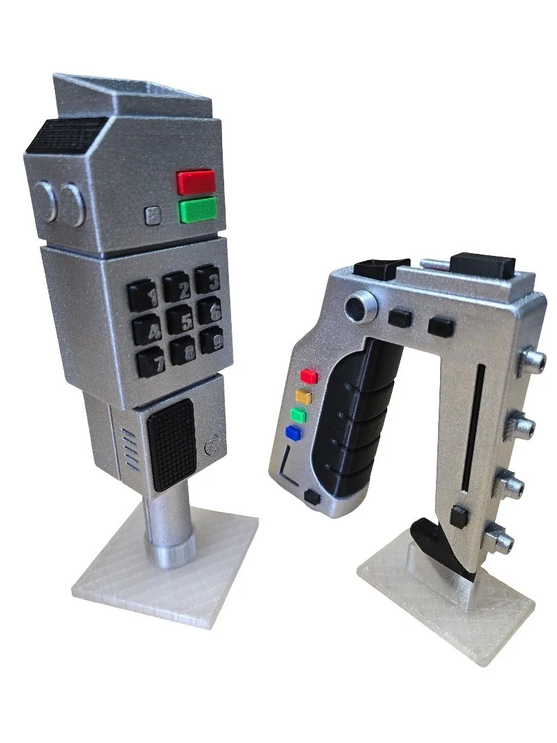 Space 1999 Set: Stun Gun & Commlock Prop -Moonbase Alpha Inspired Display Models, image 2