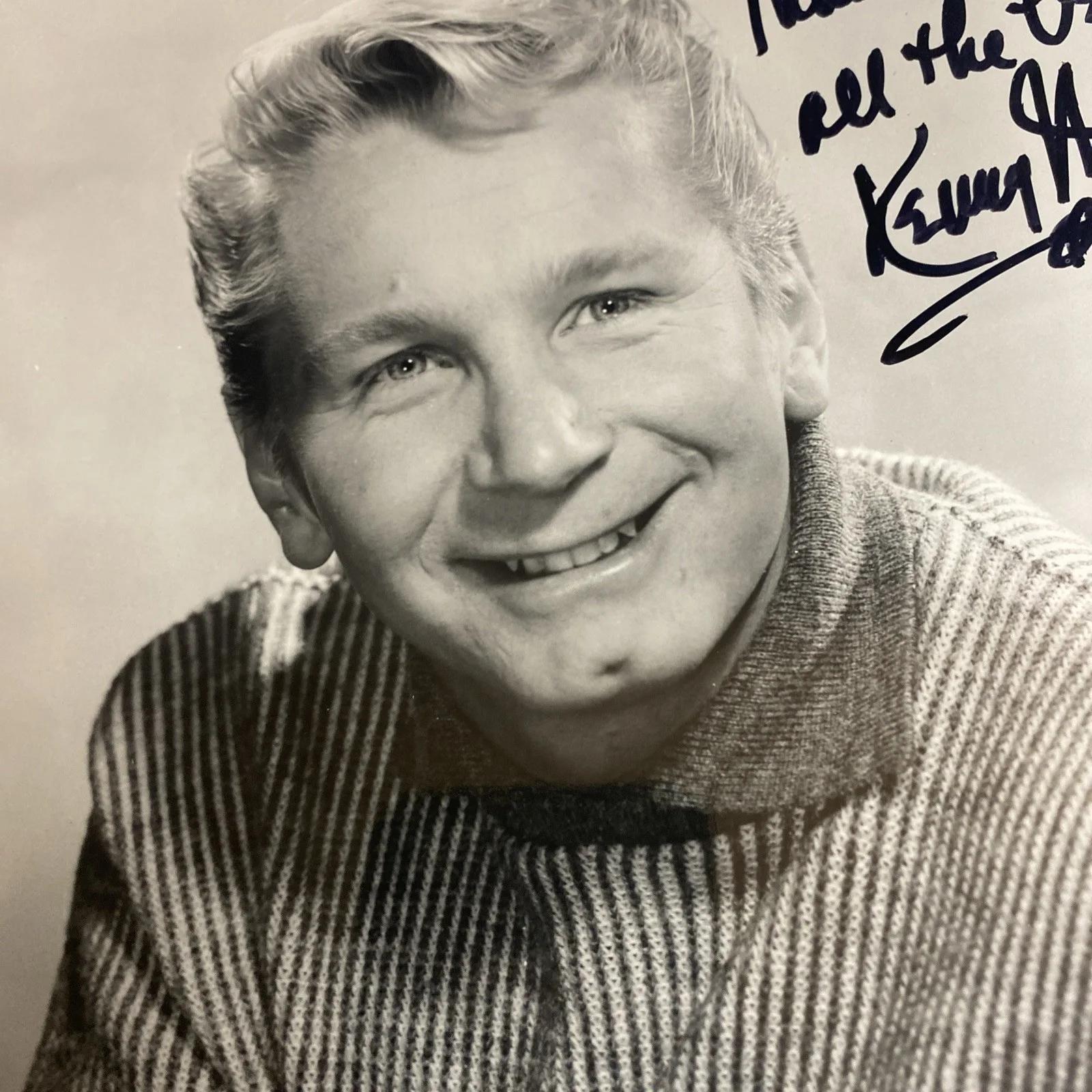 Kenny Miller: Hand Signed Celebrity Photograph 8 x 10 Inches / KSK, изображение 3