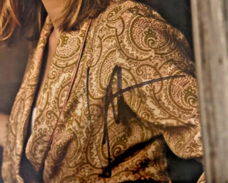 VERA FARMIGA — Vera Farmiga Signed 8x10 Photo Autographed WITH PICTURE PROOF, image 2