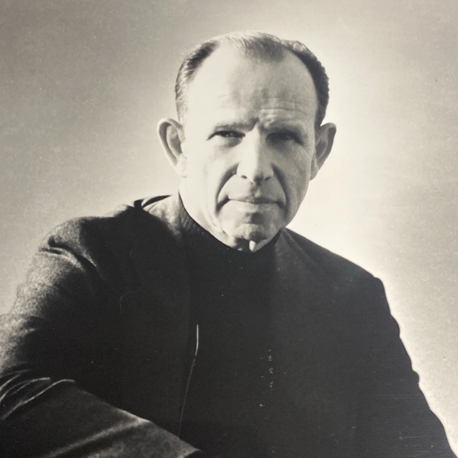 Hume Cronyn: Hand Signed Celebrity Photograph 8 x 10 Inches / KSK, image 3