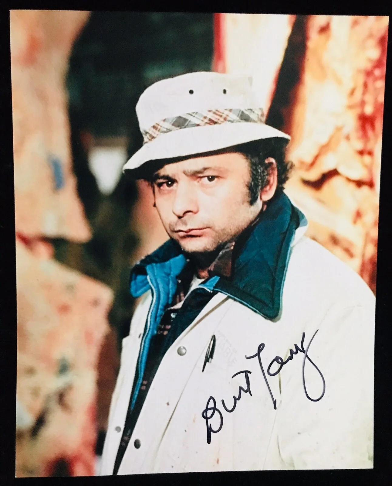 Burt Young — Burt Young signed Sylvester Stallone' Rocky Balboa' Paulie 8x10 photo - Proof