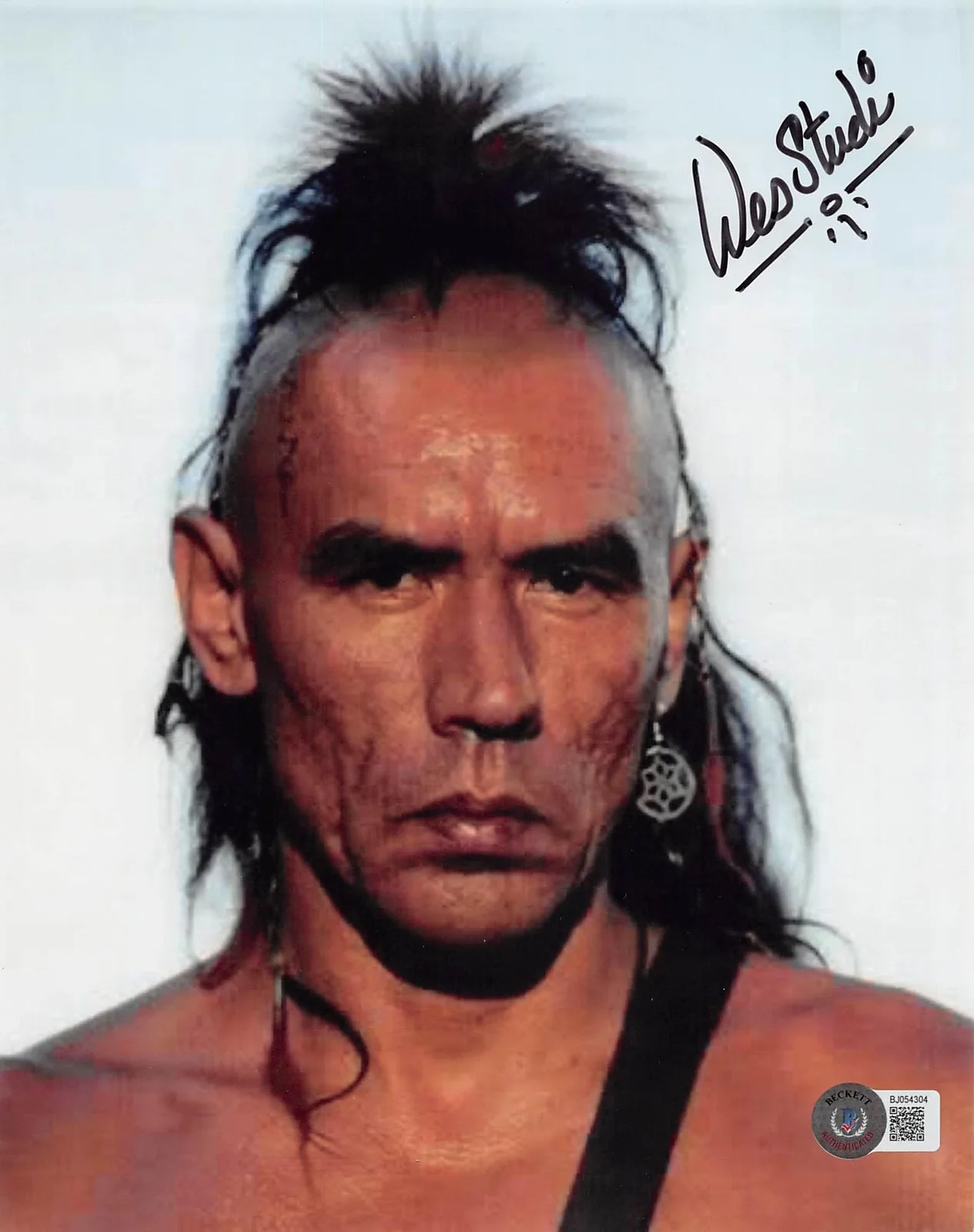 Wes Studi — Wes Studi The Last of the Mohicans Authentic Signed 8x10 Vertical Photo BAS 4, image 3