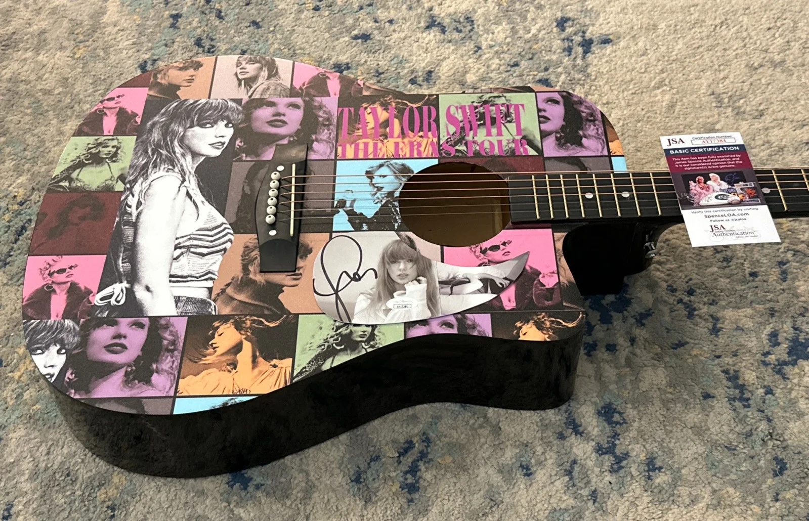 🚨Rare TAYLOR SWIFT Signed CUSTOM FULL SIZE Acoustic Guitar Country JSA 🚨🚨🎸, image 3
