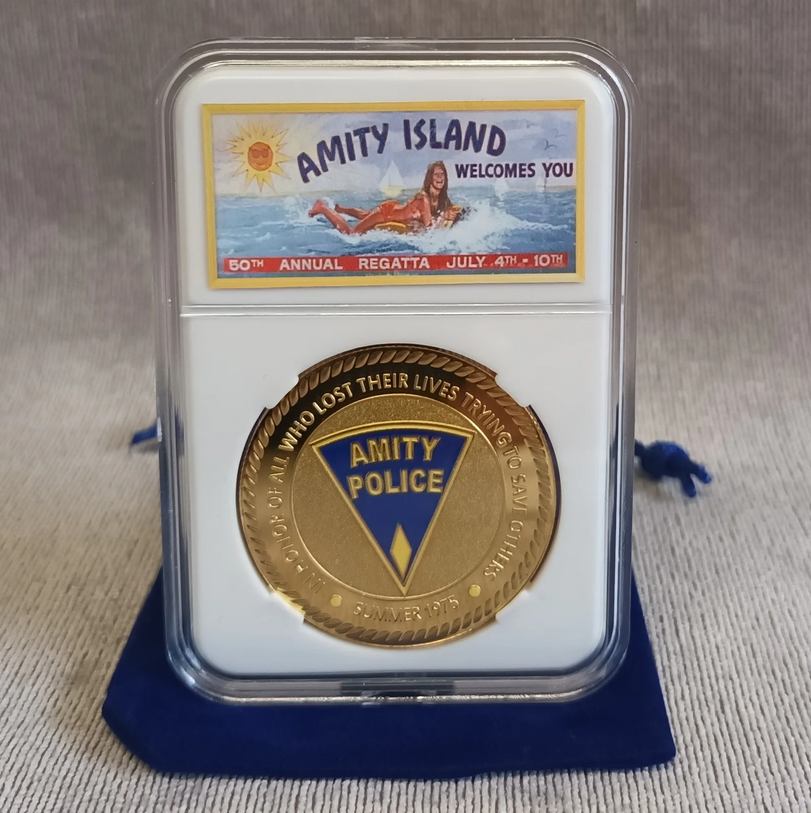 Jaws movie inspired picture coin with amity police badge reverse in display slab, изображение 3