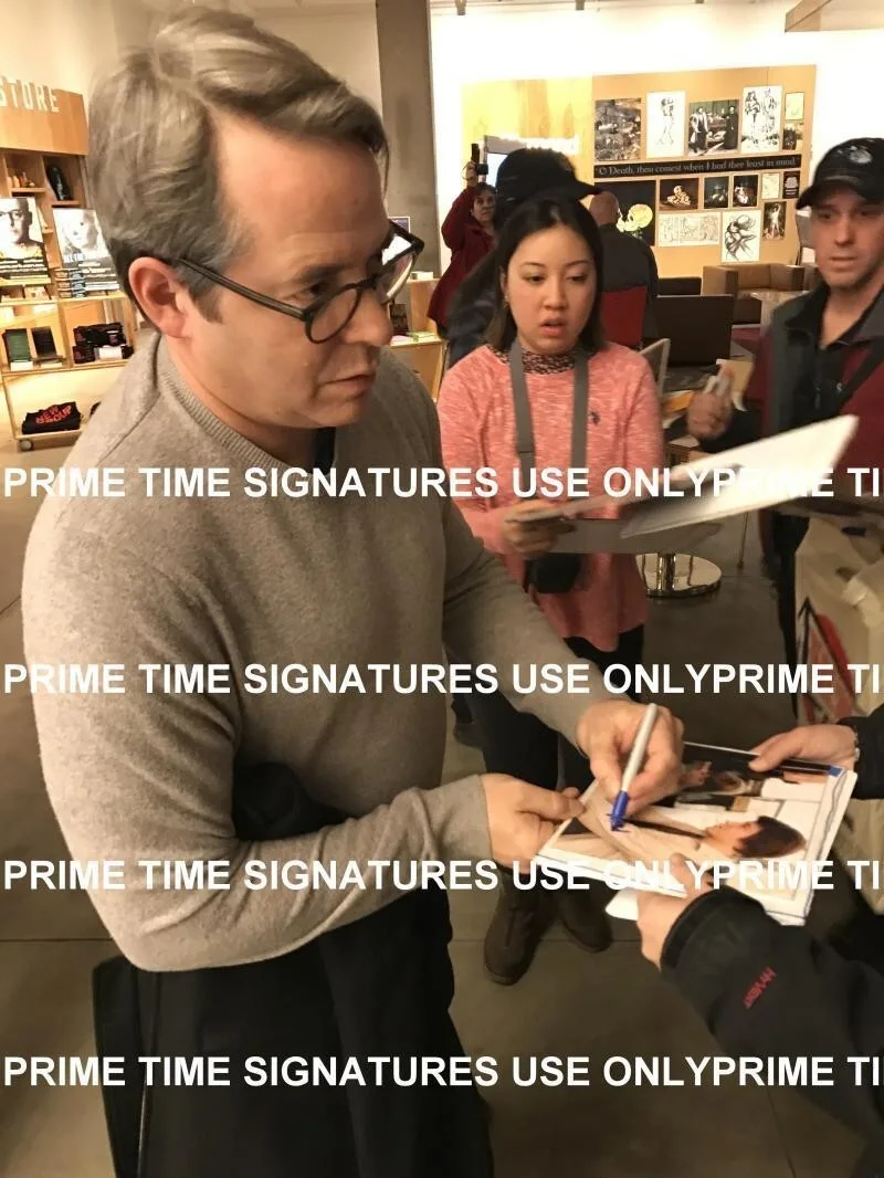 Matthew Broderick — Matthew Broderick Signed 12x18 Photo Ferris Bueller Authentic Autograph Beckett, image 2