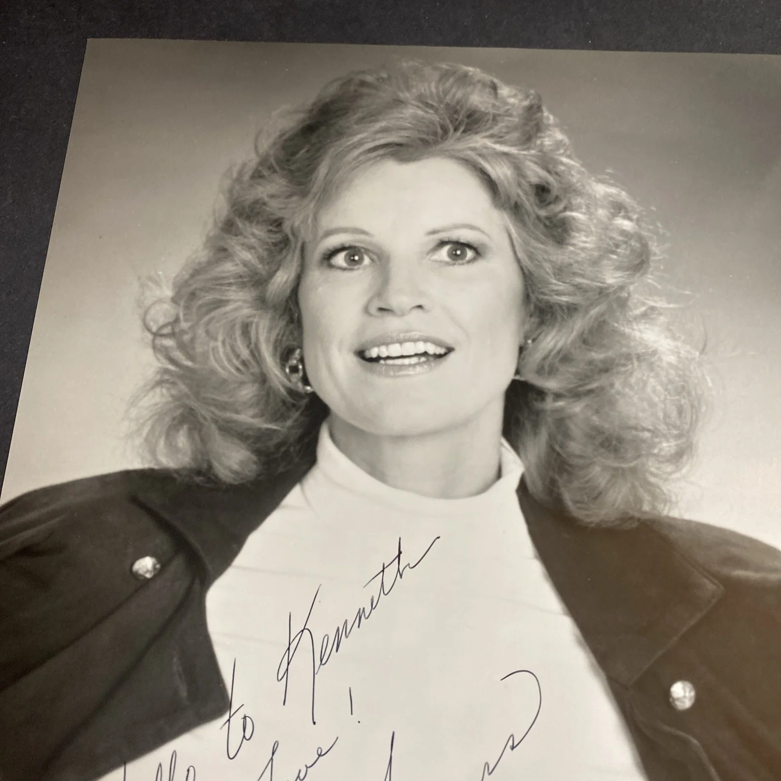 Julie Sommars: Hand Signed Celebrity Photograph 8 x 10 Inches / KSK, изображение 3