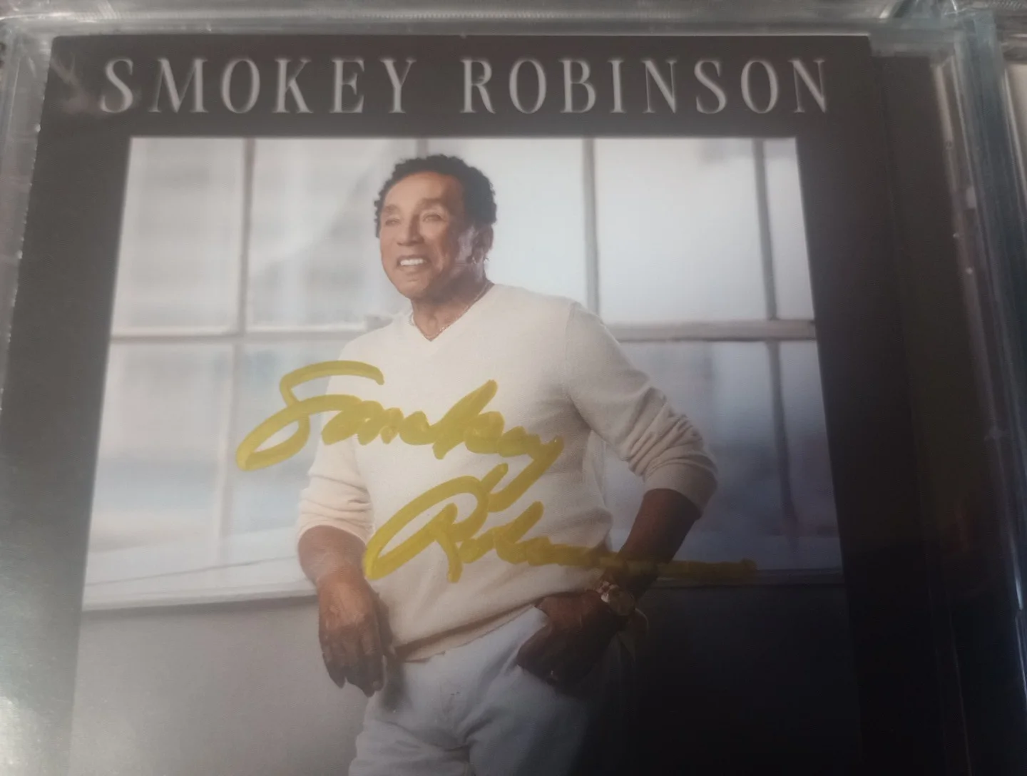 AUTOGRAPHED Smokey Robinson What The World Needs Now SIGNED CD, image 4