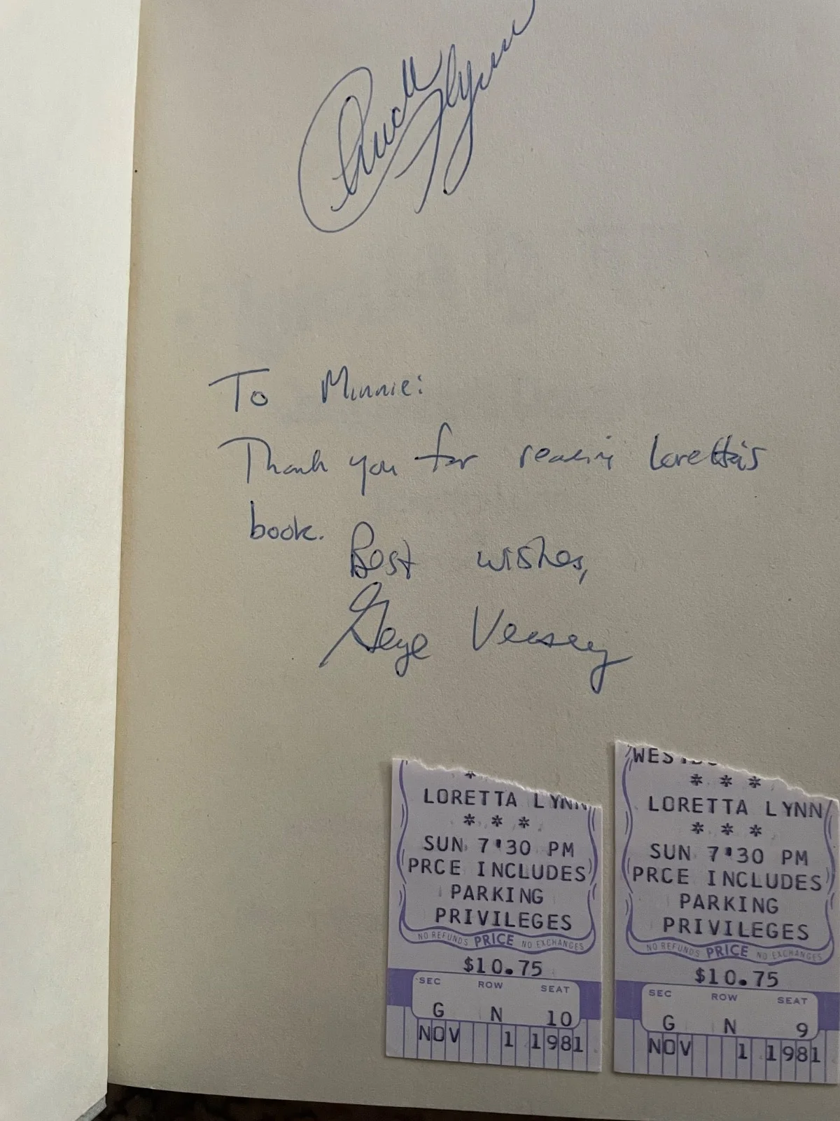 Loretta Lynn Coal Miner’s Daughter book signed by George Vecsey and Chuck Flynn, изображение 2