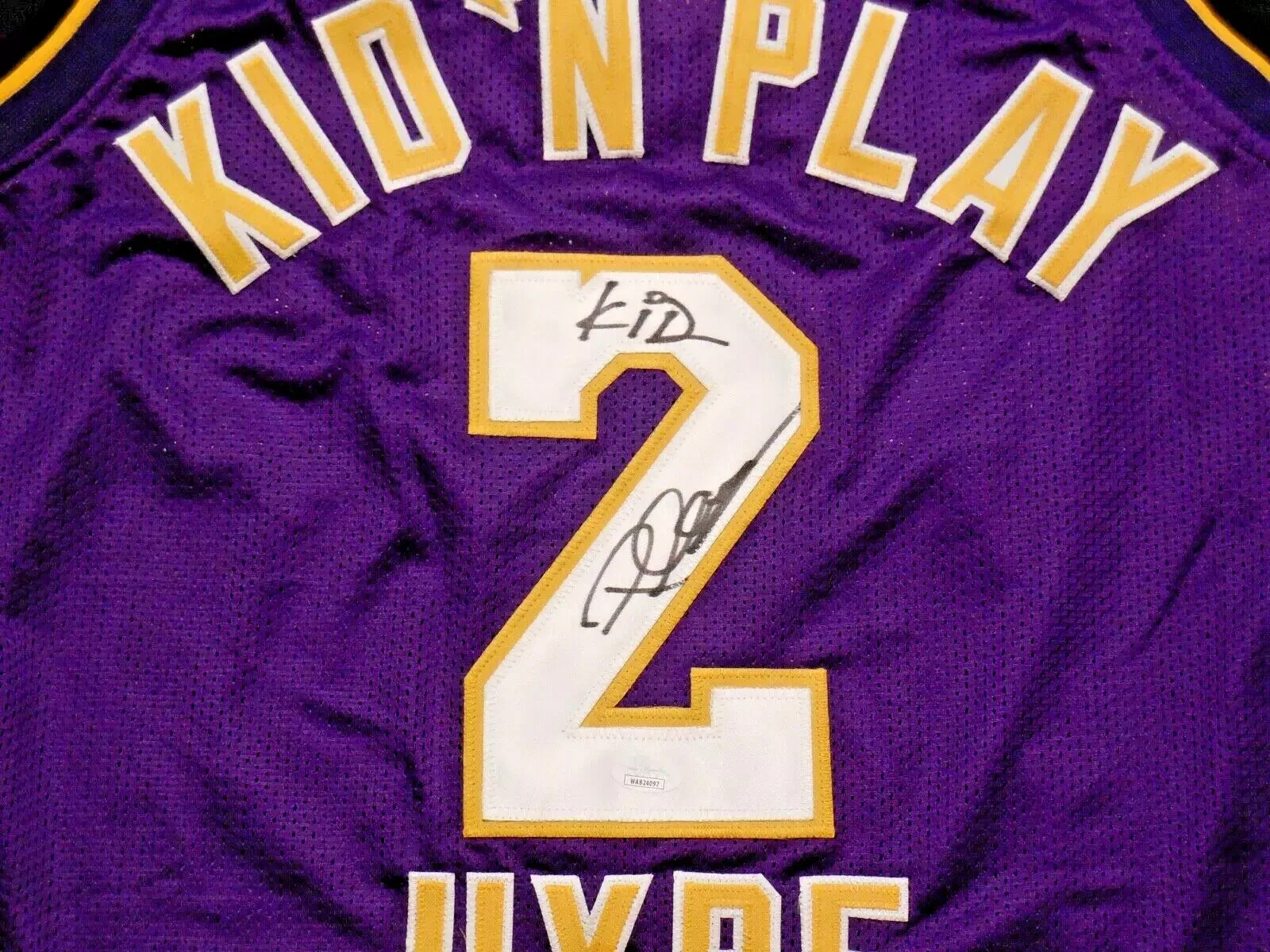 KID N PLAY AUTOGRAPHED JERSEY (CHRISTOPHER REID & CHRISTOPHER MARTIN) - JSA COA!, image 2
