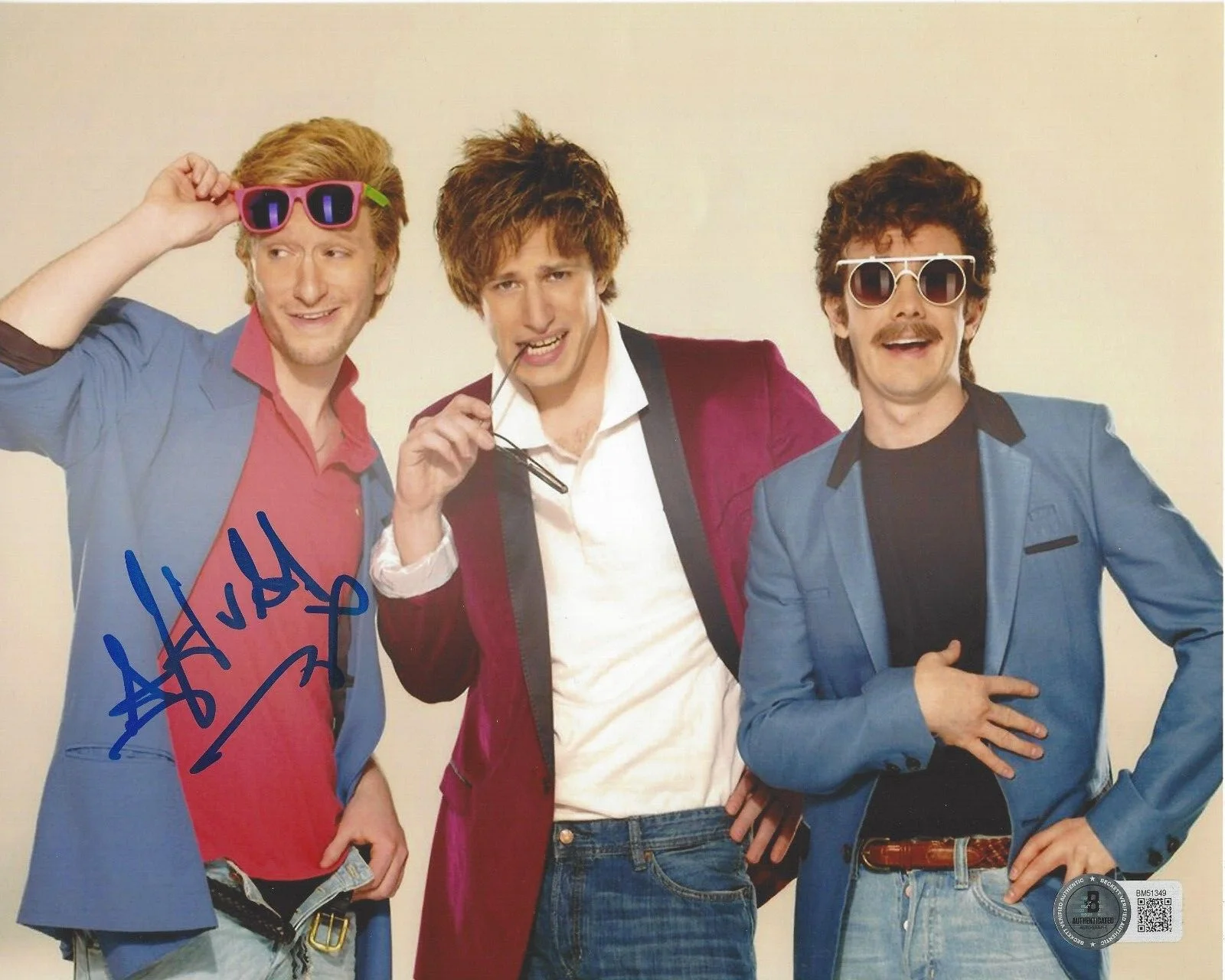 AKIVA SCHAFFER SIGNED THE LONELY ISLAND 8x10 PHOTO SNL GROUP BECKETT BAS COA, изображение 2