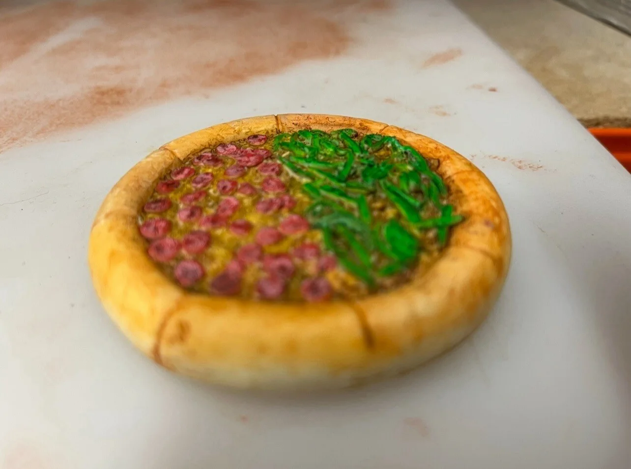 Back To The Future 2 Replica Pizza Prop Pre-hydrated Version Solid Resin, image 2