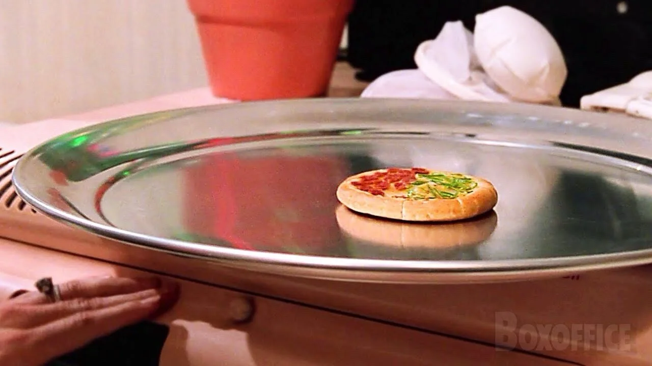 Back To The Future 2 Replica Pizza Prop Pre-hydrated Version Solid Resin, image 5