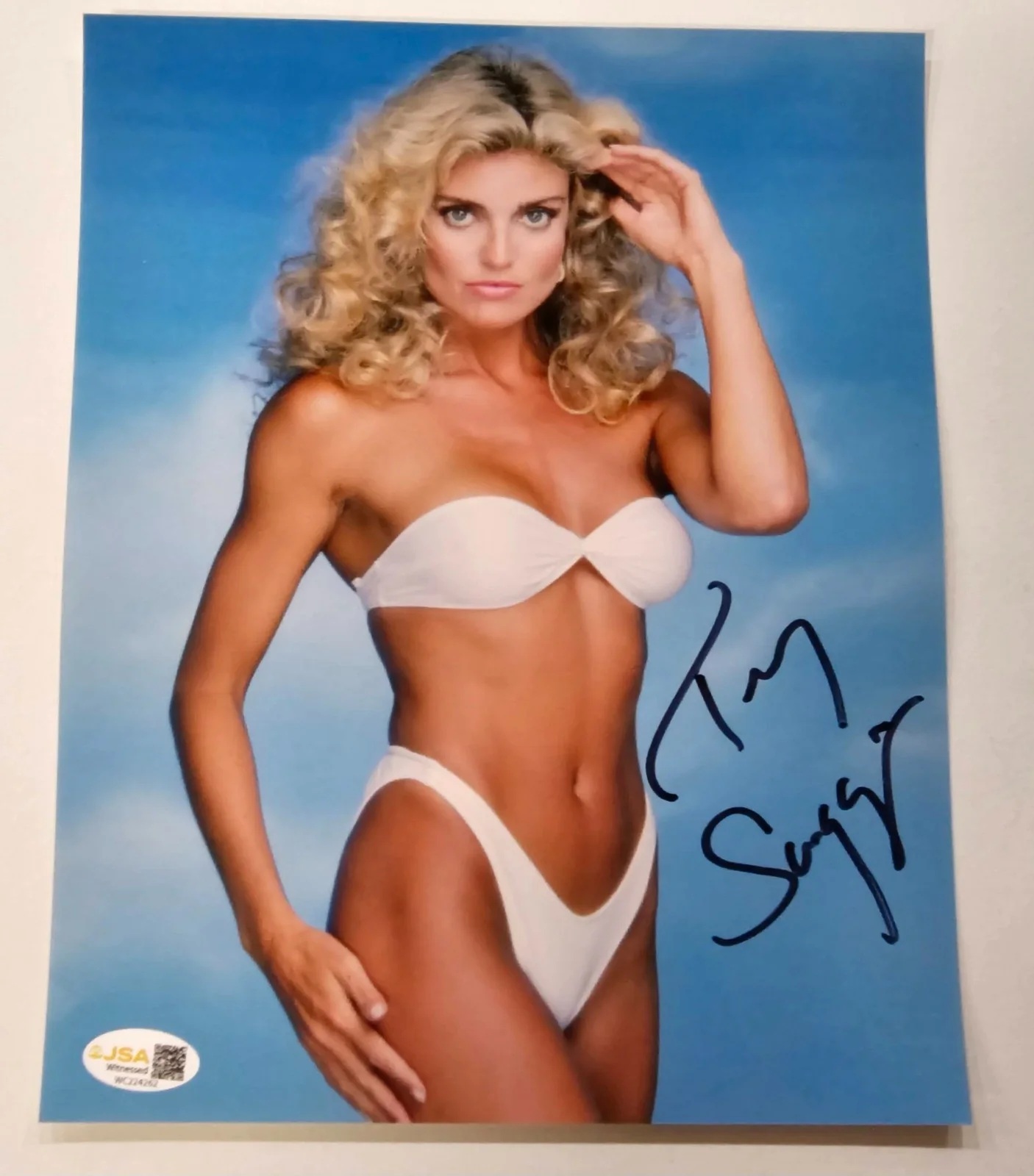 Tracy Scoggins — Tracy Scoggins Signed Photo JSA COA Babylon 5 Star Trek Lois And Clark Dynasty