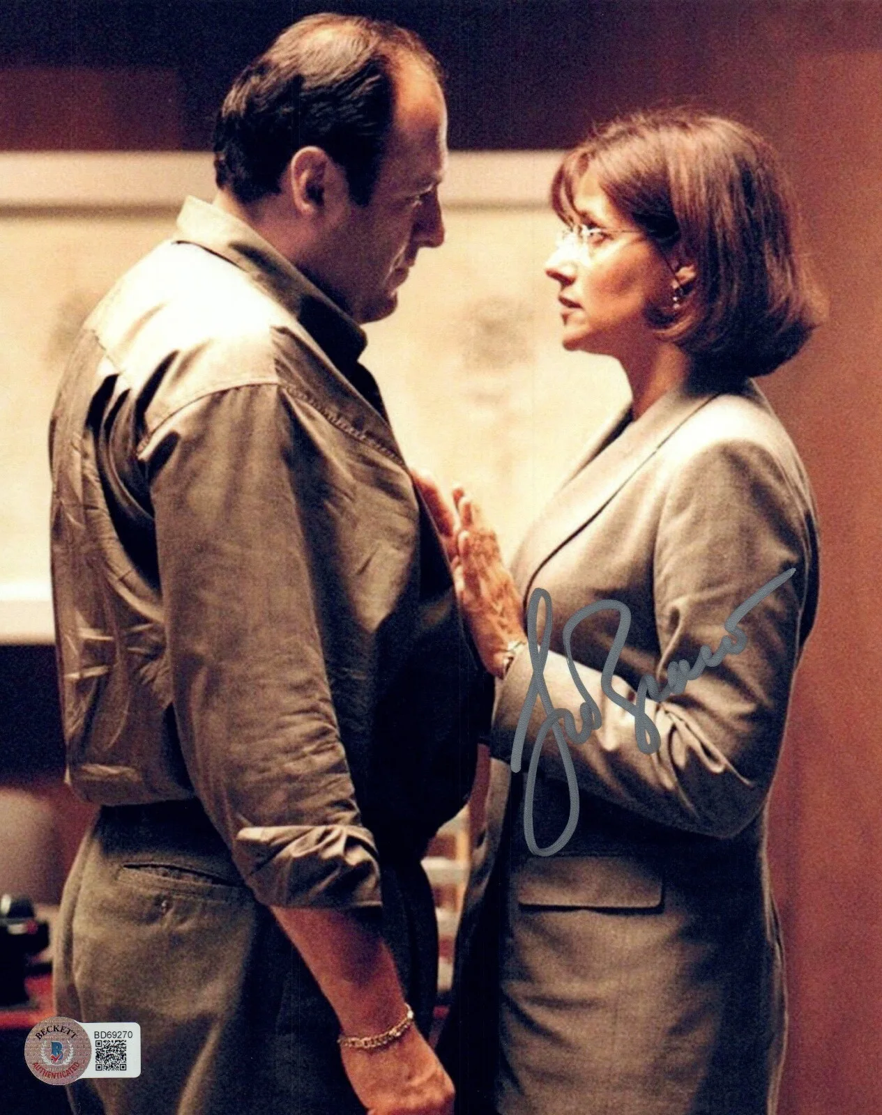 Lorraine Bracco — Lorraine Bracco The Sopranos Signed 8x10 Photo Autograph Dr. Melfi Beckett COA, image 4