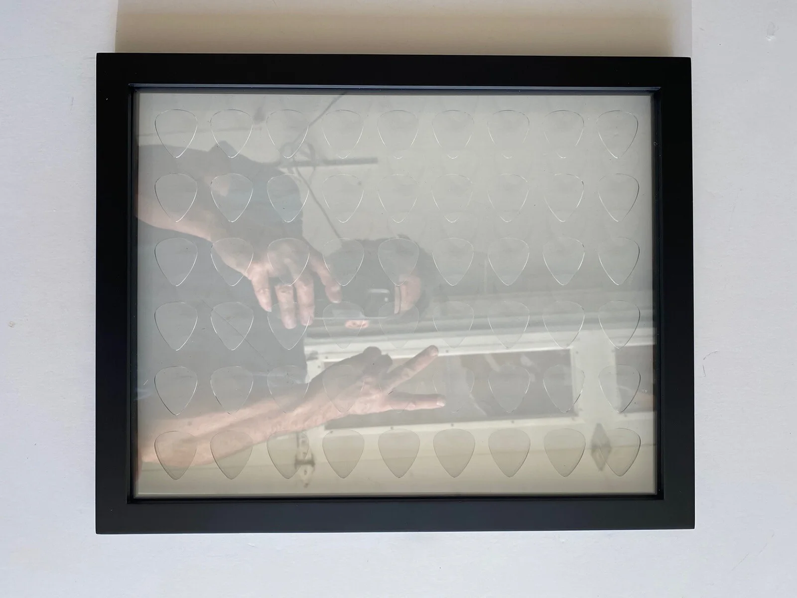 11" x 14" Clear Guitar Pick Display INSERT 54 Picks- NO FRAME, INSERT ONLY, изображение 5