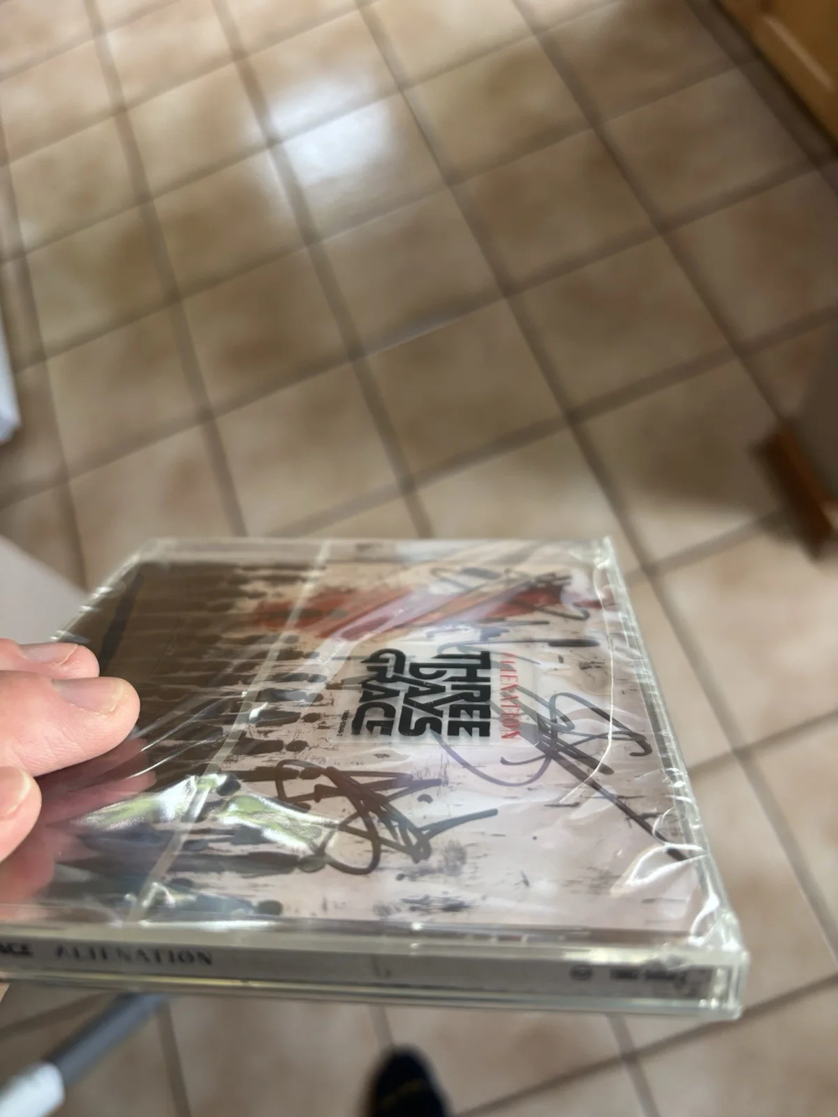 Three Days Grace-SIGNED Alienation CD-Band Signed-SOLD OUT-Sealed-READ AUTO, image 3