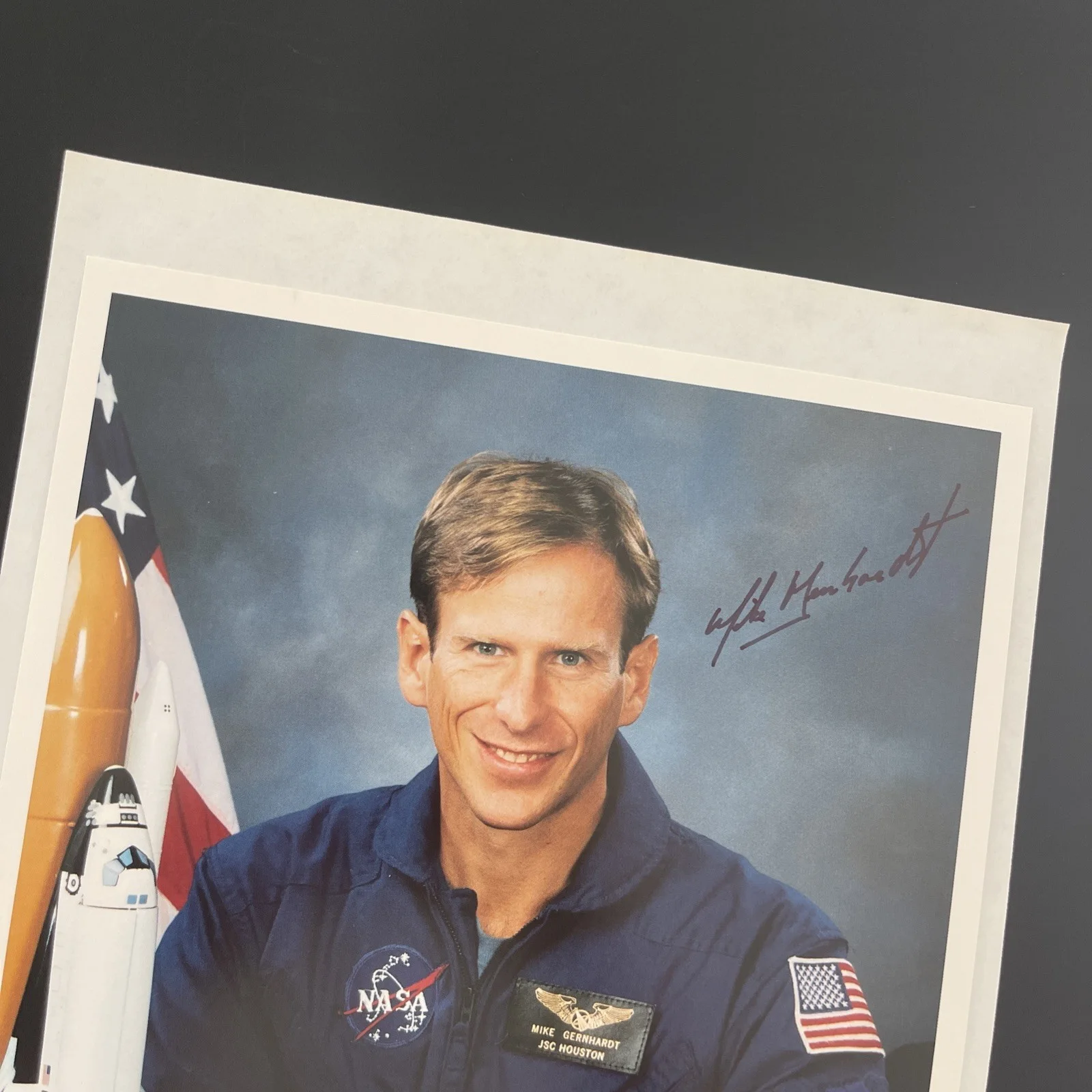 Michael L. Gernhardt: Hand Signed NASA Photograph 8x10 - KSK, image 3