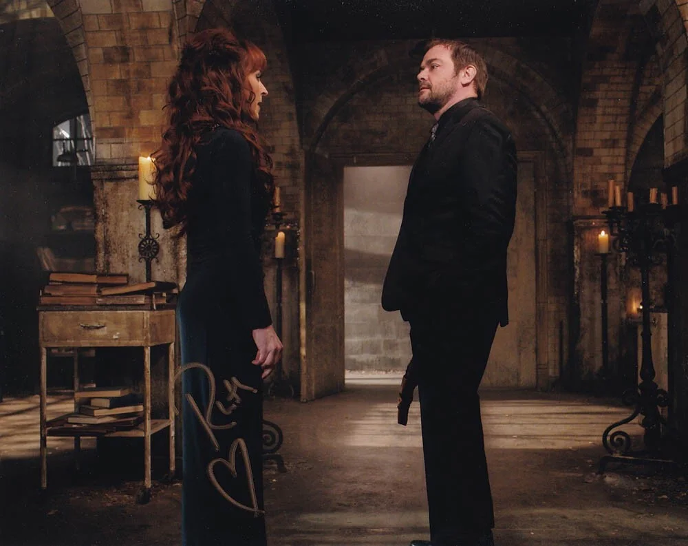 Ruth Connell — RUTH CONNELL autographed photo! Supernatural! Rowena! Crowley! Best price!, image 2