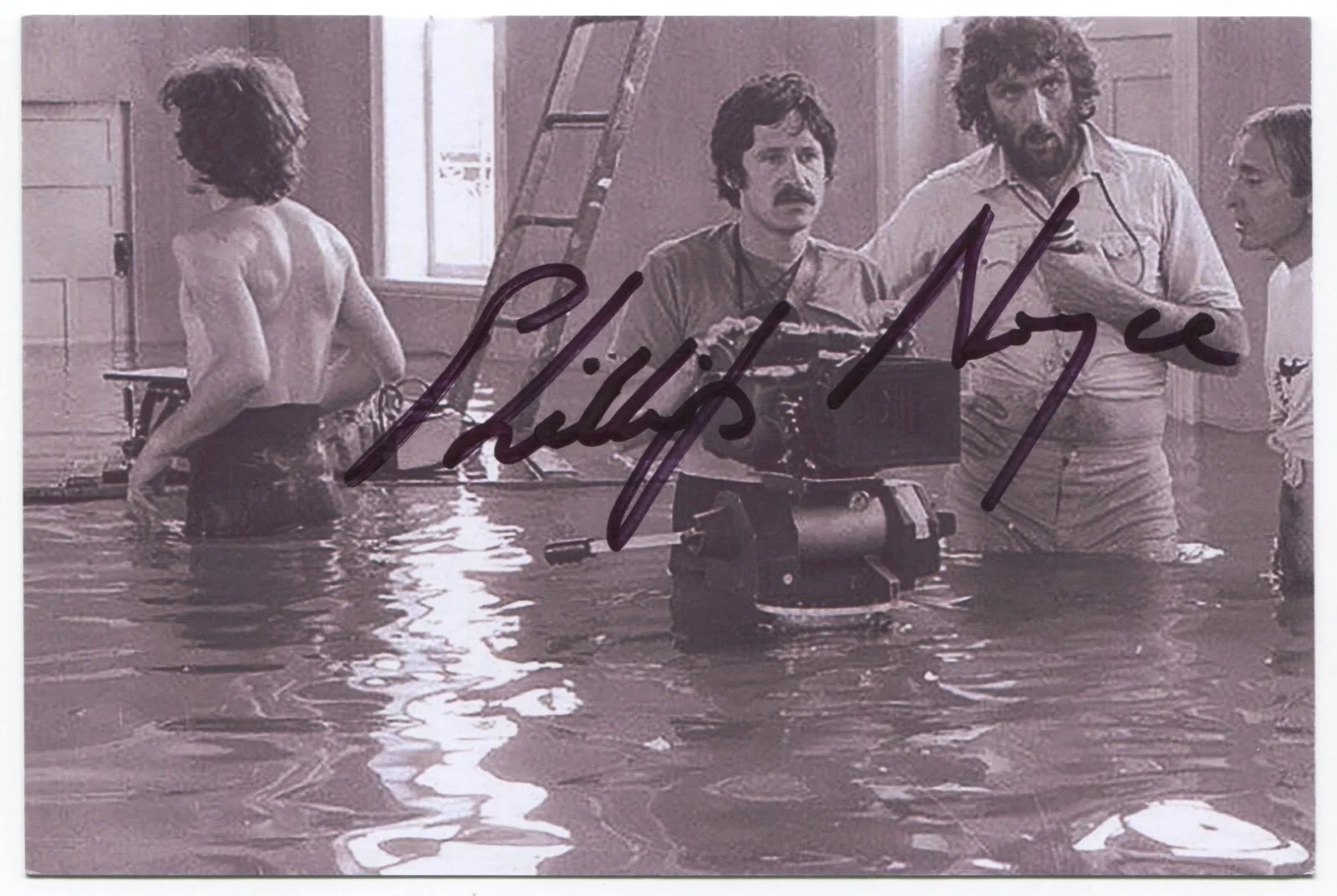 Phillip Noyce — Phillip Noyce Signed Photo Autographed Signature Director The Giver