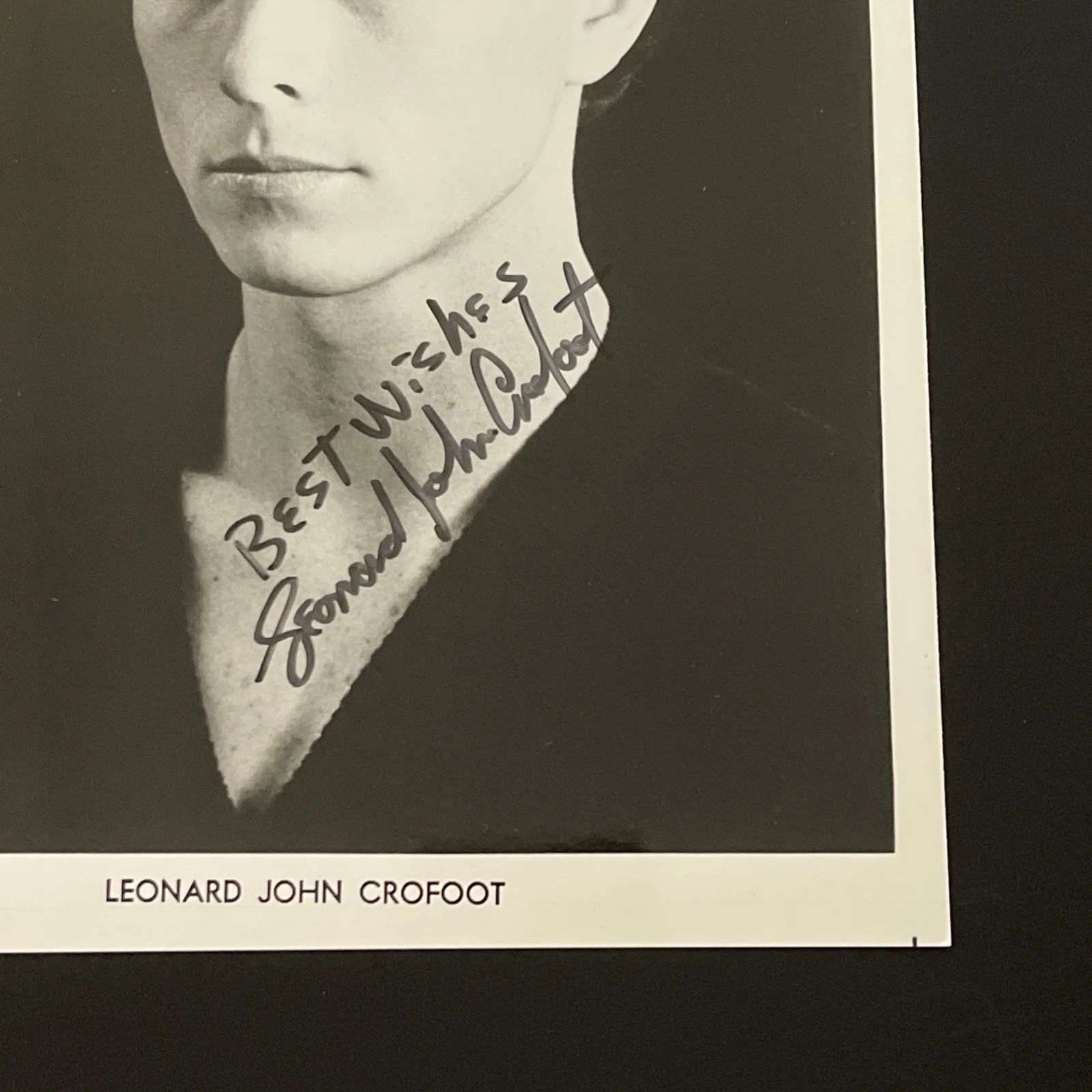 LEONARD JOHN CROFOOT: Hand Signed Celebrity Photo 8 x 10 Inches / KSK, изображение 2