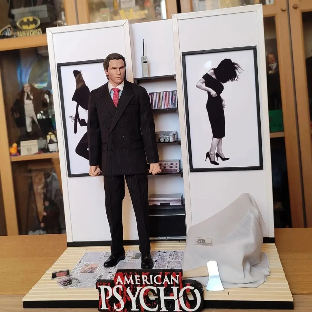 AMERICAN PSYCHO display with collectibles BALE Beena Studio, image 3