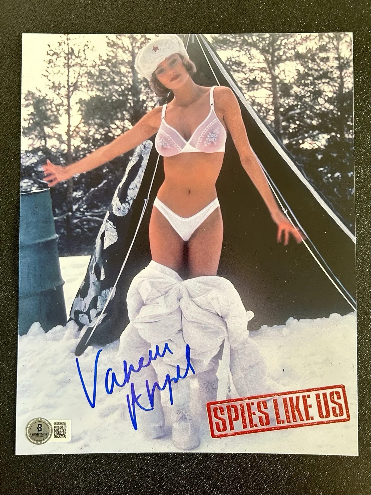 Vanessa Angel — Vanessa Angel Signed 8x10 Photo. Spies Like Us. Sexy. Beckett COA. Proof