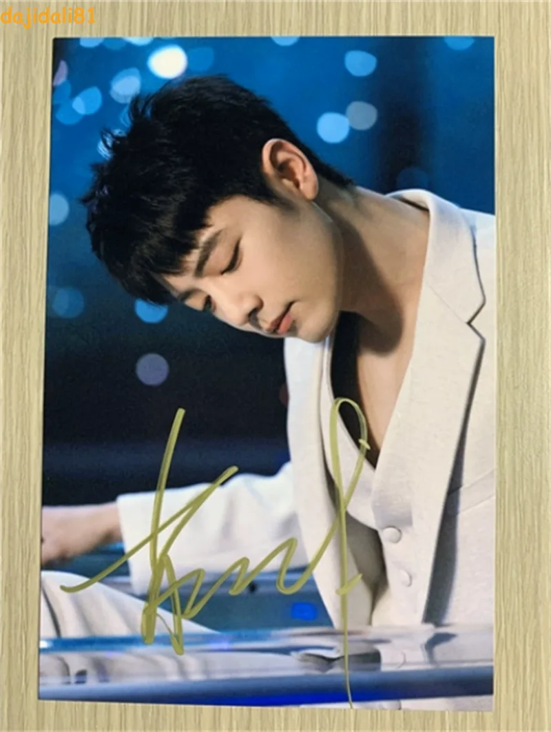 XIAO ZHAN — Original Hand Signed Xiao Zhan 肖战 Autographs 6'' Autographed Photo Fans Gift, изображение 4